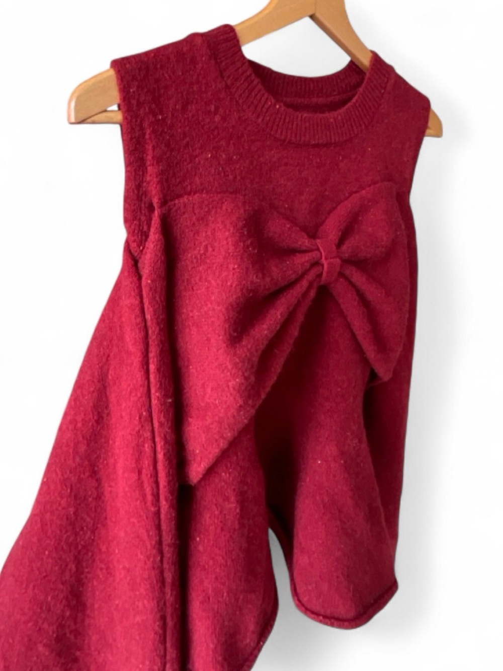 Oversized Red Bow Top Cold Open Shoulder / Marled Knit Sweater | LARGE